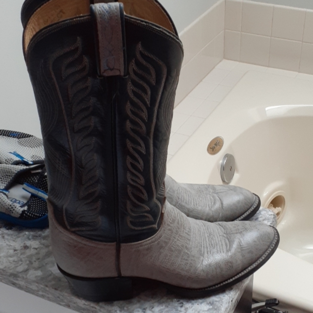 Tony Lama western cowboy boots